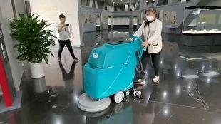 国产吸尘器怎么使用视频,视频教程详解